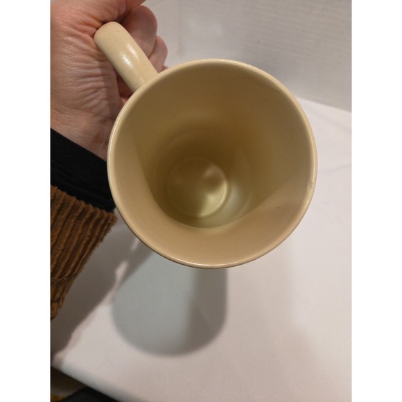 Vintage HALLMARK PEANUTS Charlie Brown Happiness is a Full Tank Coffee Mug 7"EUC - Picture 11 of 13